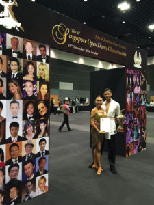 Jovan and Melissa wiht their trophy and certificate